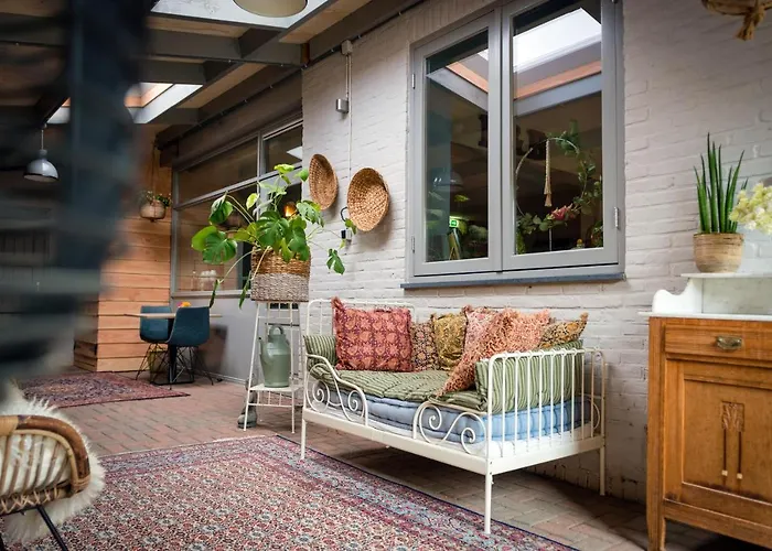 Bie Janssen فندق مبيت وإفطار