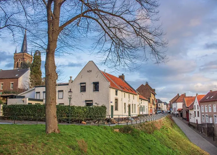 Bie Janssen فندق مبيت وإفطار 3*