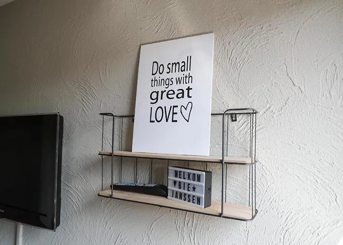 Bie Janssen 3* Элслоо