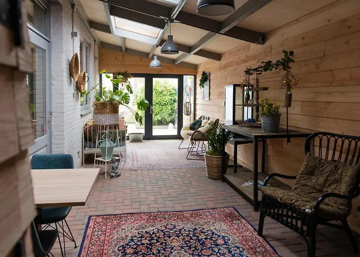 Bie Janssen Отель типа 